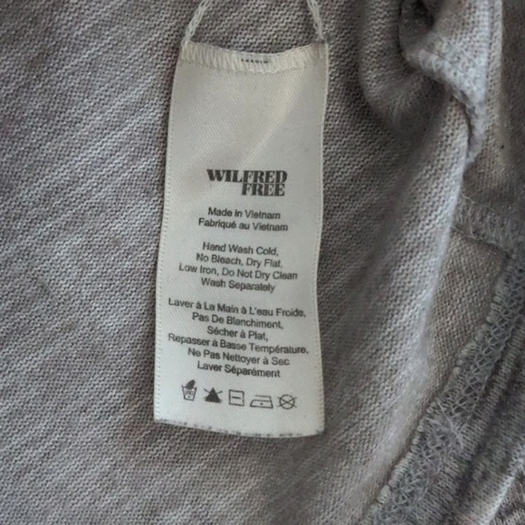 Aritzia Wilfred Free Georgia Cropped T-shirt, Grey, Womens Size Medium - Picture 7 of 8